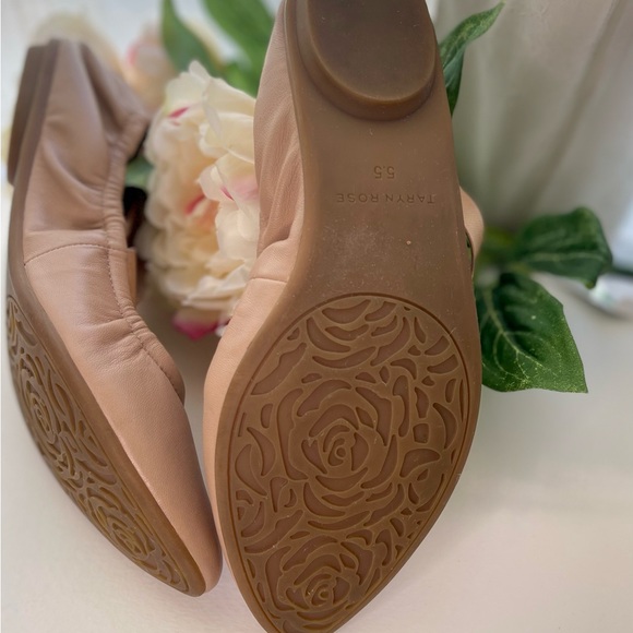 Taryn Rose Ballet Flat - Picture 3 of 9